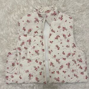 love, Fire Floral Puffer Vest - White and Pink white cropped puffer vest